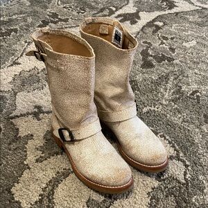 Frye Veronica White Cream Crackle Distressed Leather 8 B